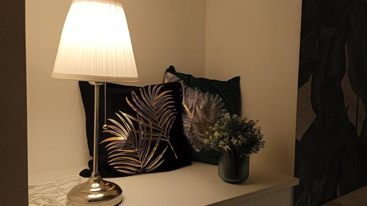 Dimora Di Donna Apartment Monopoli Bagian luar foto